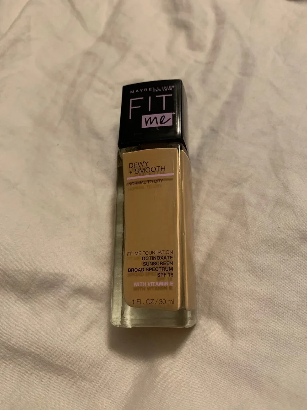 Maybelline New York Fit Me Foundation Shade 210 Sandy Beige Dewy+Smooth 1 Fl. Oz